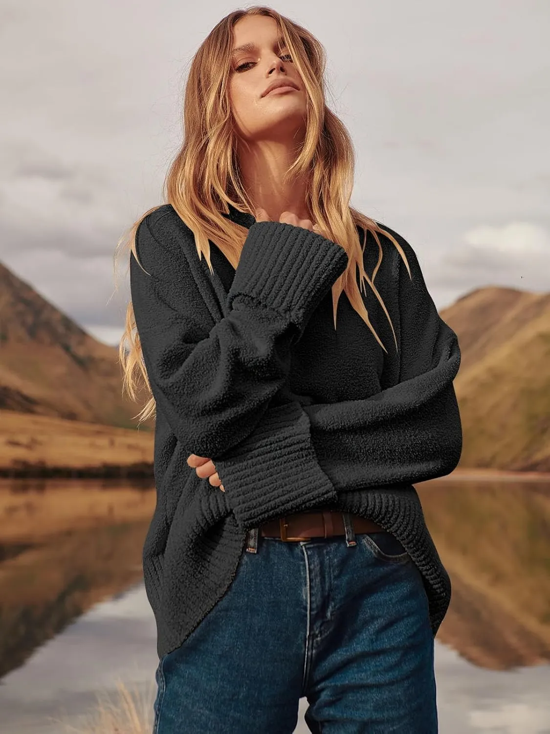 ANRABESS Women's Oversized Crewneck Long Sleeve Fuzzy Knit Casual Chunky Warm 2025 Fall Pullover Sweaters Top Trendy Outfits