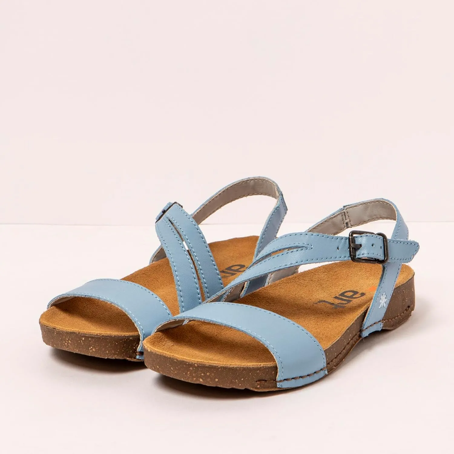 Art Women's Classic Flat Sandal, 6