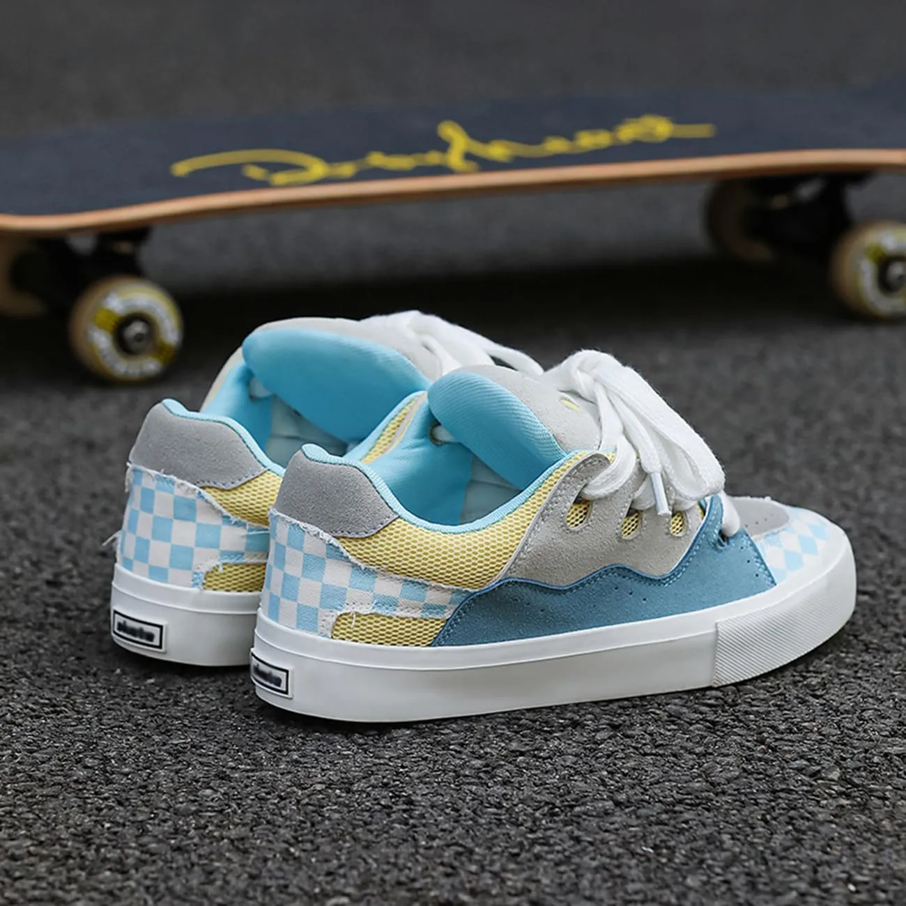 Men's Casual Low Top Sneakers Women Lace-Up Walking Flats Fashion Colorblock Skateboard Shoes