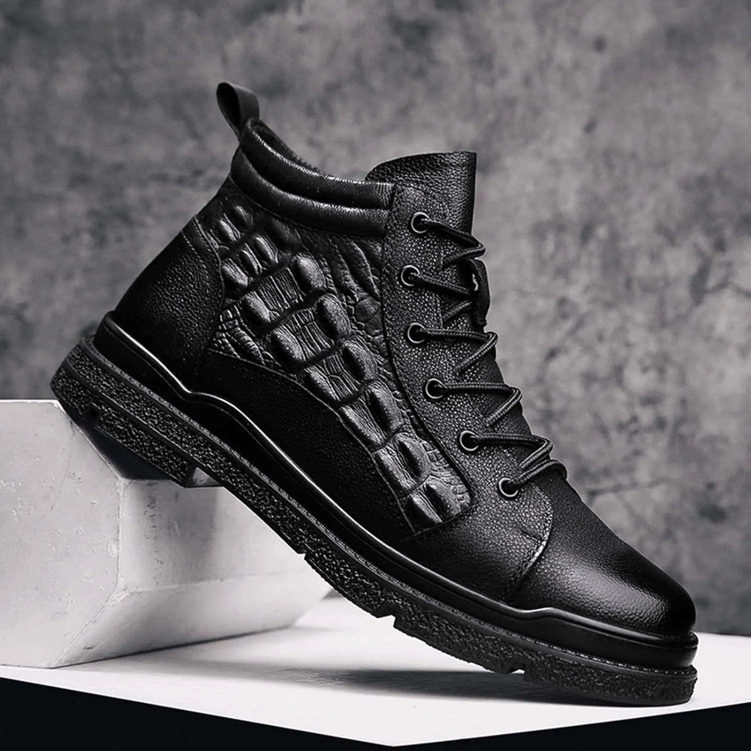 Myallfeet Men's Handmade Embossed Cowhide Patterned Anti Slip Ankle Boots Fashionable, Comfortable, And Warm Lace Up Leather Boots