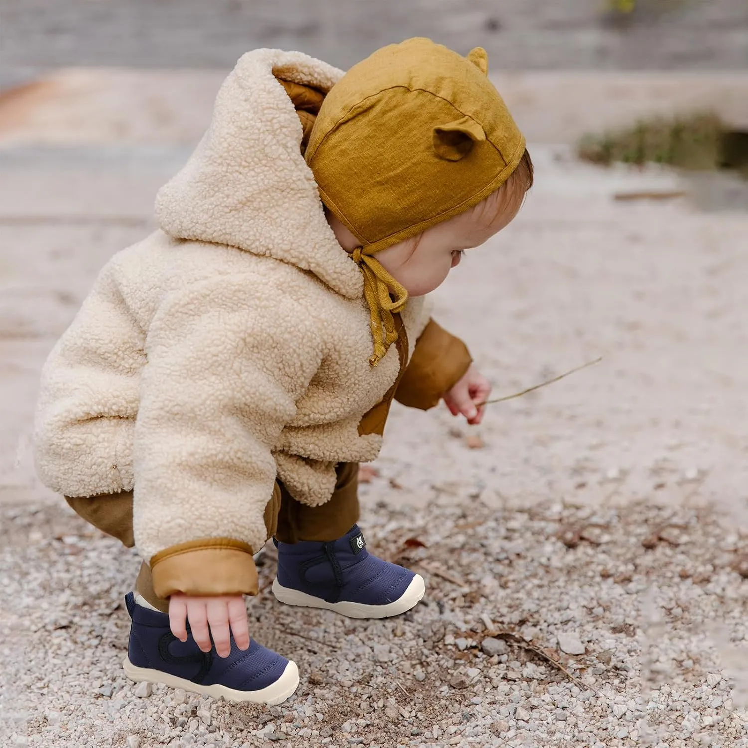 QFH Baby Boys Girls Winter Warm Shoes Cozy Fleece Snow Boots Toddler Non-Slip Walking Shoes Infant Outdoor Water Resistance Faux Fur Booties