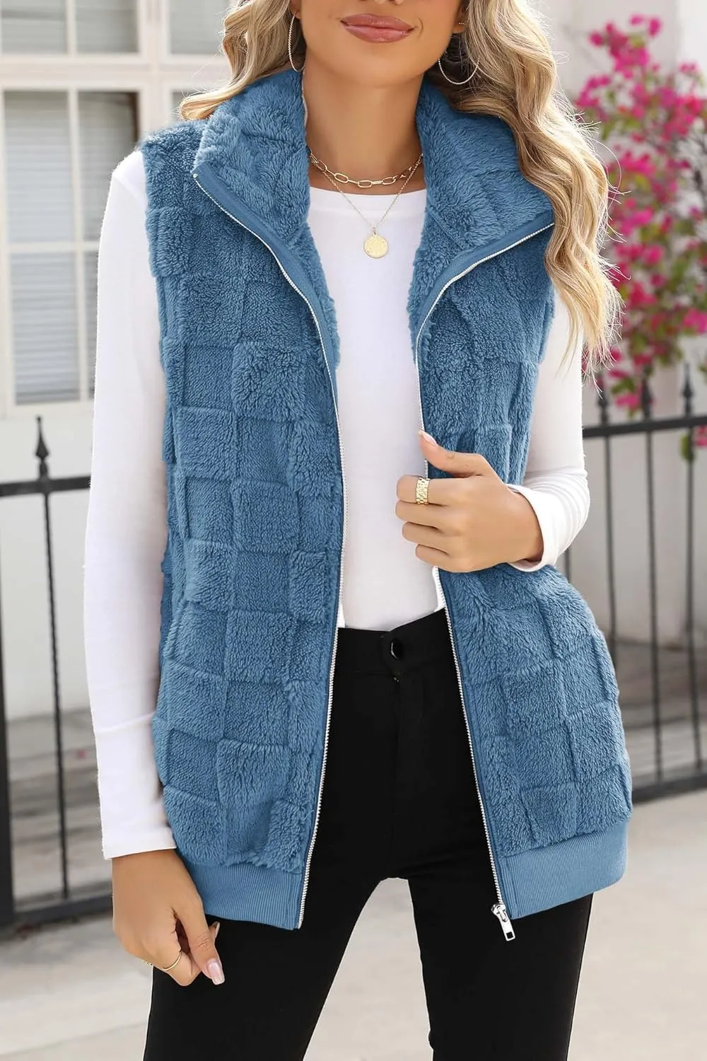ReachMe Womens Fuzzy Fleece Vest Sleeveless Sherpa Jacket with Pockets Warm Fluffy Zip Up Outerwear Coats