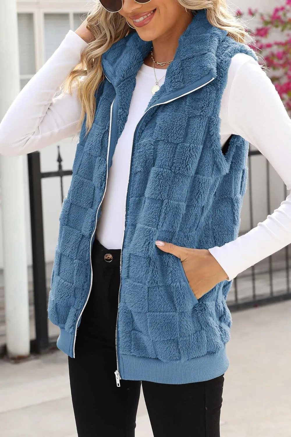 ReachMe Womens Fuzzy Fleece Vest Sleeveless Sherpa Jacket with Pockets Warm Fluffy Zip Up Outerwear Coats