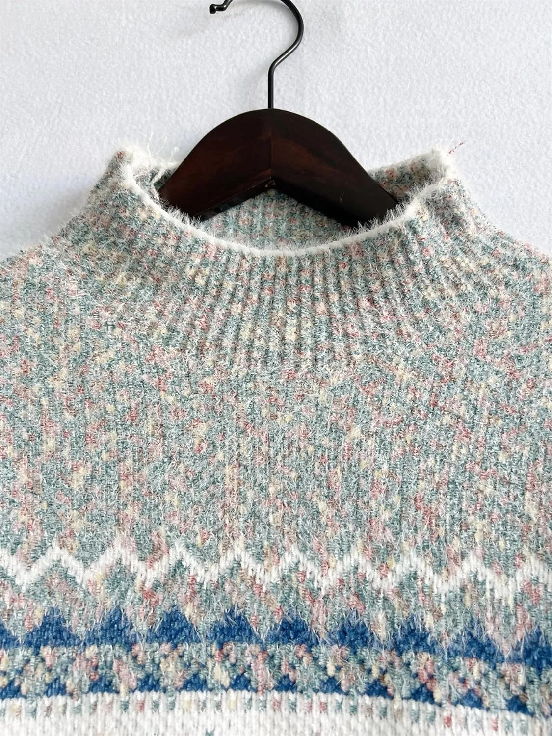 Women's Fall Winter Snow Print Knitted Pullover Sweaters Long Sleeve Crewneck Fair Isle Jumper Tops