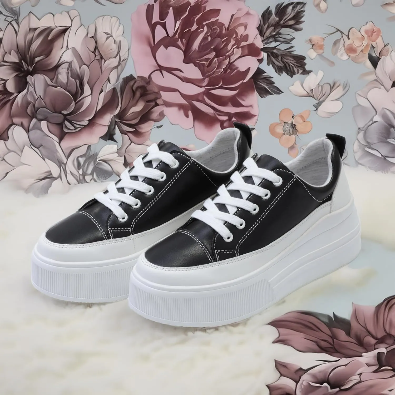Women's Lace Up High Platform Sneaker, Classic Trendy Fashion PU Shoe
