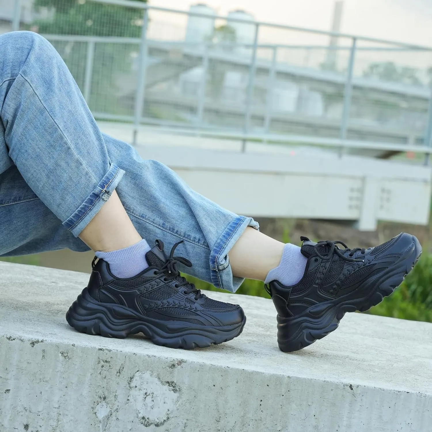 Women's Lace-up Platform Walking Shoes Comfortable Retro Stylish Workout Sport Work Casual Chunky Sneakers