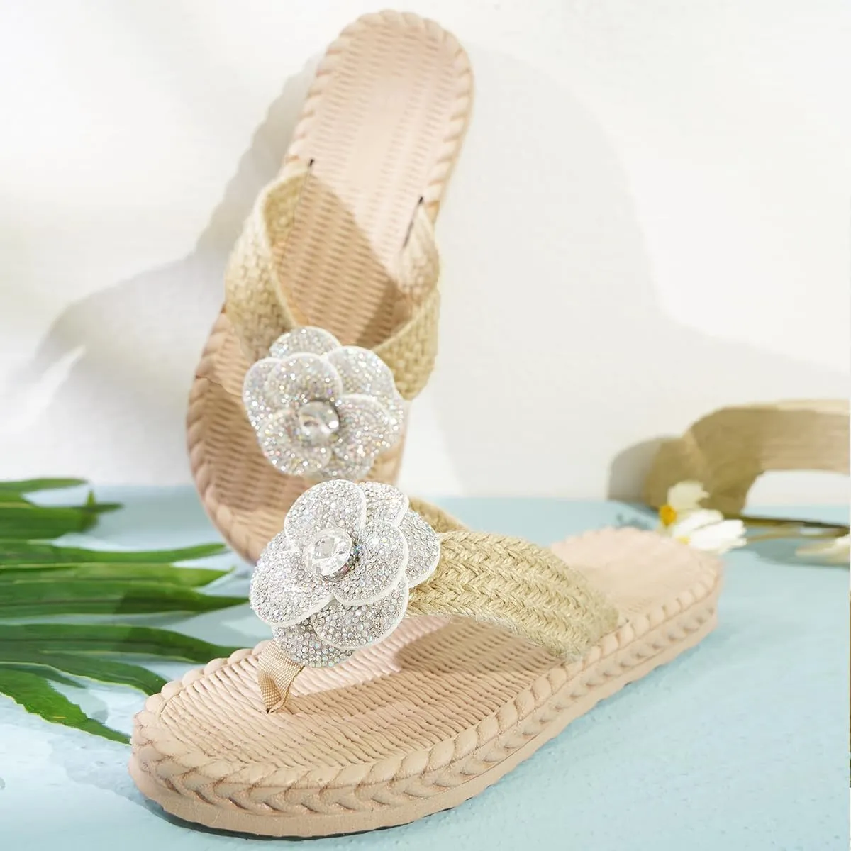 Women's Sparkle Rhinestones Floral Slide Sandals Soft Woven Slip On Dressy Shoes Clip Toe Thongs Flat Sandals Casual Walking Sandals Summer Slippers Shoes