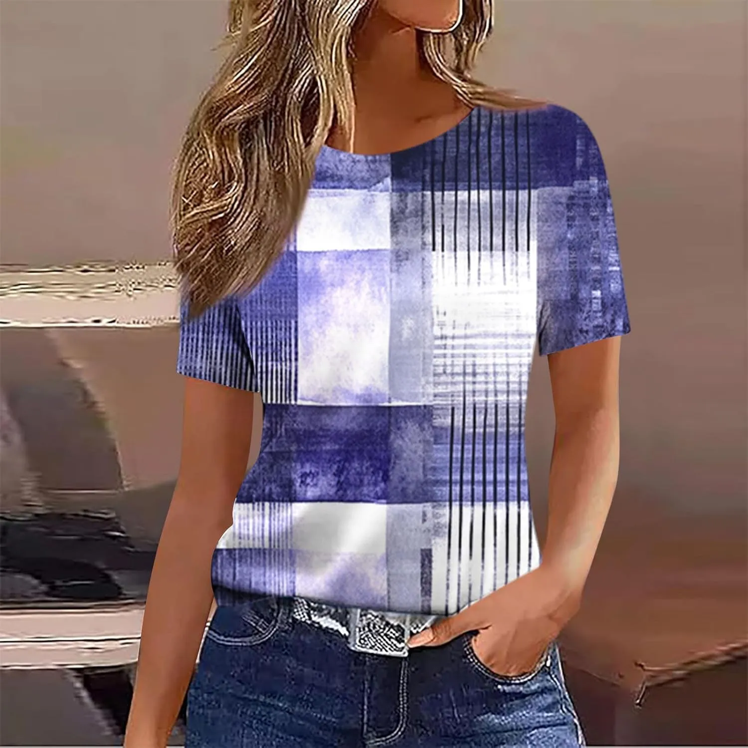 Womens Summer Lightweight Tee Tops Casual Loose Floral Printed Crewneck Blouse 2025 Cute Short Sleeve Shirts