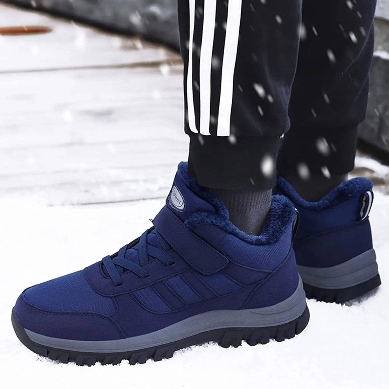 Yiozoi Men's Short Boots Warm Velvet High Top Outdoor Walking Sports Shoes Snow Proof Men's Casual Ankle Snow Boots Non Slip